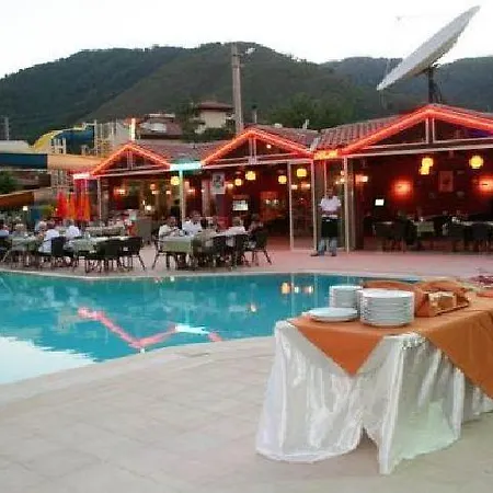 Ekinci Palace Apartament *